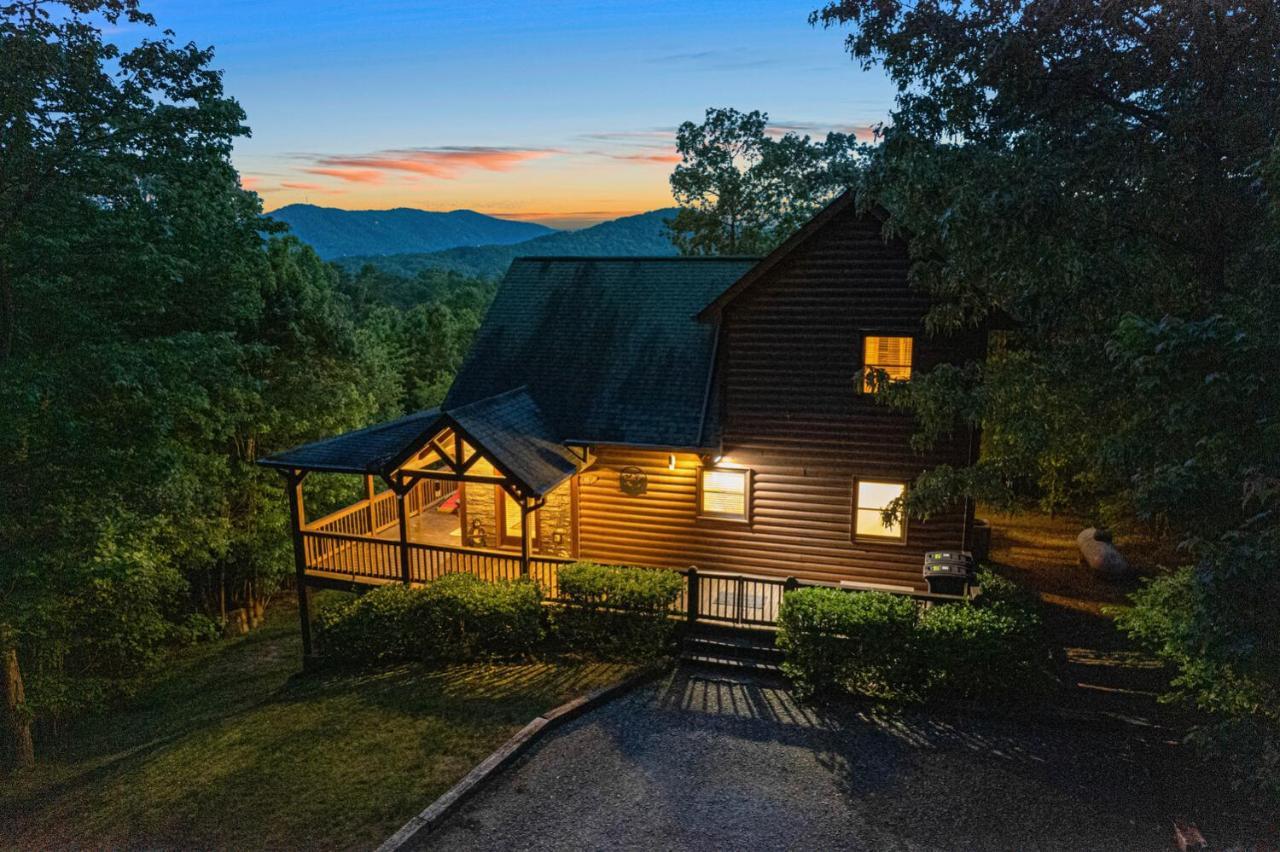 Incredible Views! - Pet Friendly - Aska Adventure Area - Bearfoot Bungalow Blue Ridge Extérieur photo